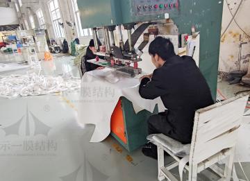 示一為您現(xiàn)場解說膜結構基本的粘合方法